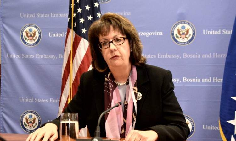 Cormack: Dodik treba prestati da konstantno vuče BiH unazad